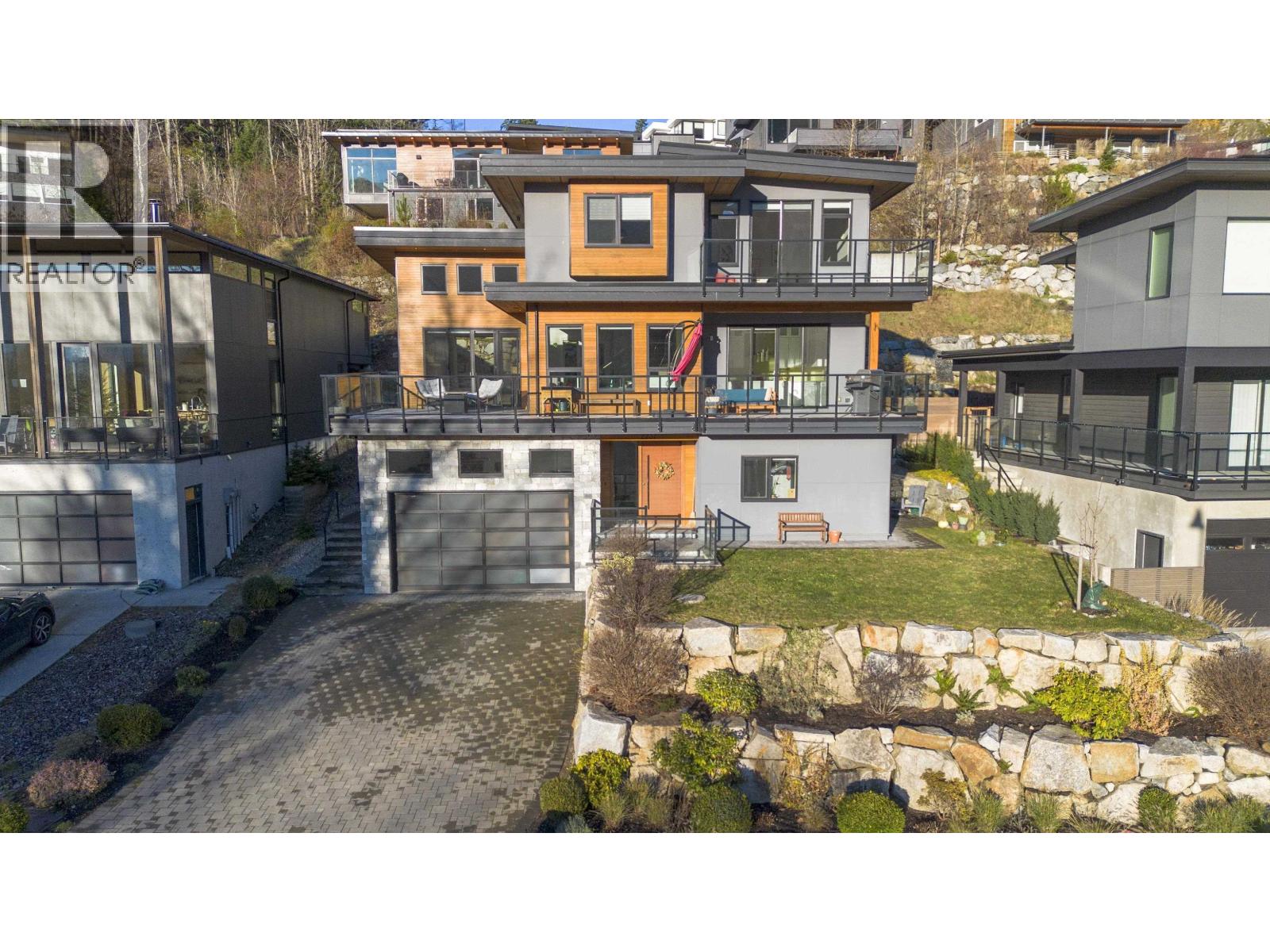 2237 Windsail Place, Squamish, British Columbia  V8B 0T6 - Photo 36 - R3080598