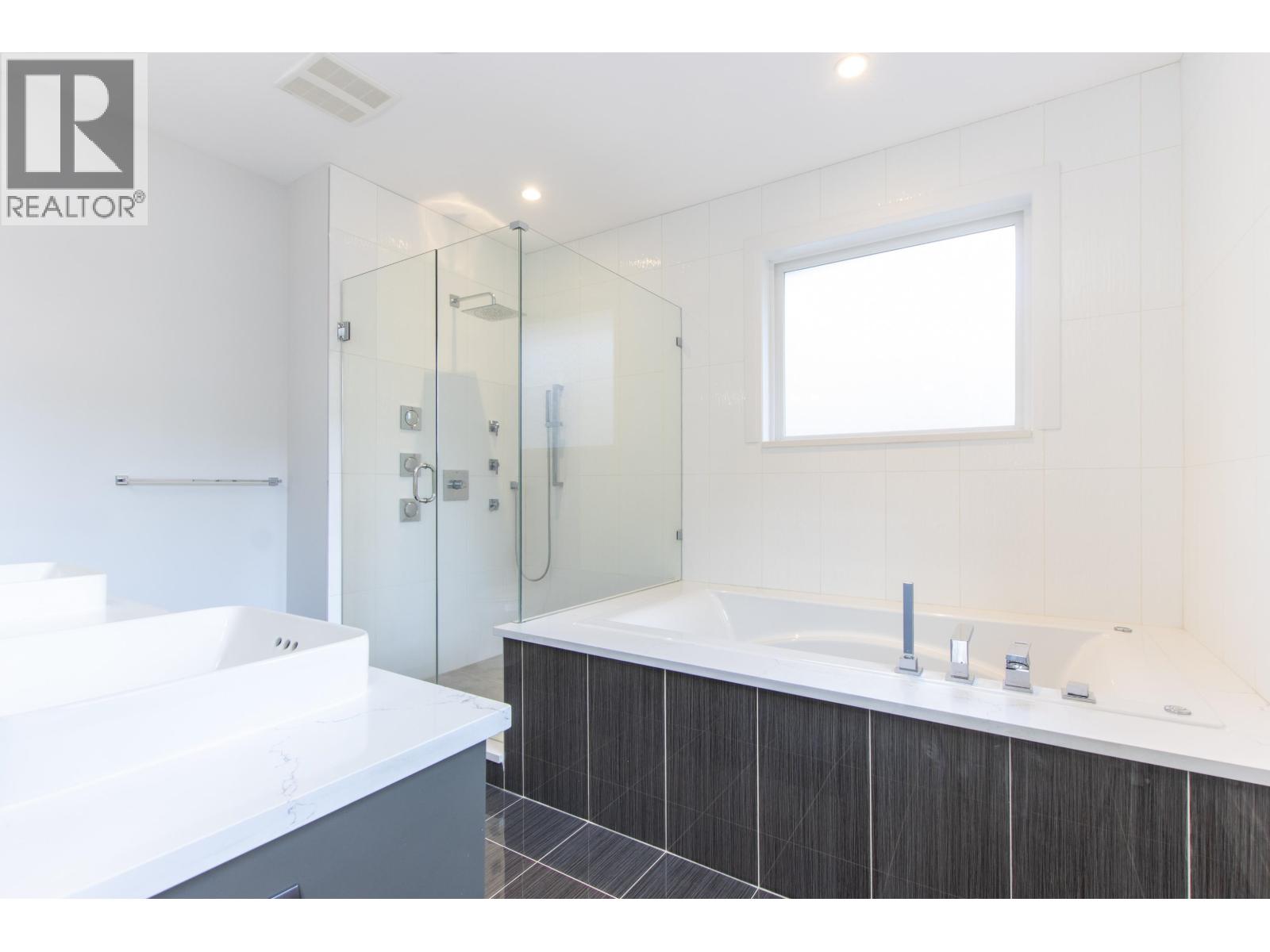 2237 Windsail Place, Squamish, British Columbia  V8B 0T6 - Photo 13 - R3080598