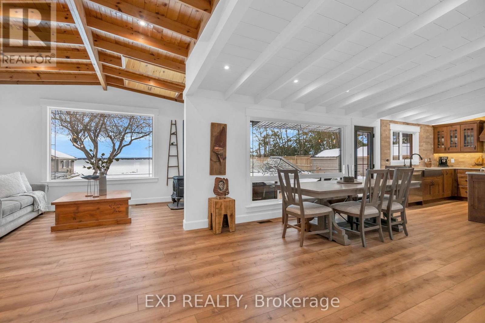 621 Duclos Point Road, Georgina, Ontario  L0E 1N0 - Photo 7 - N12709774