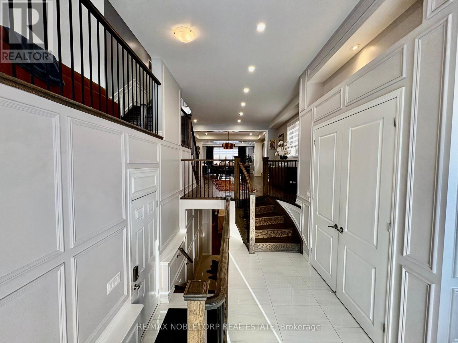 80 Pierre Berton Boulevard, Vaughan, Ontario  L4H 4V3 - Photo 4 - N12709780