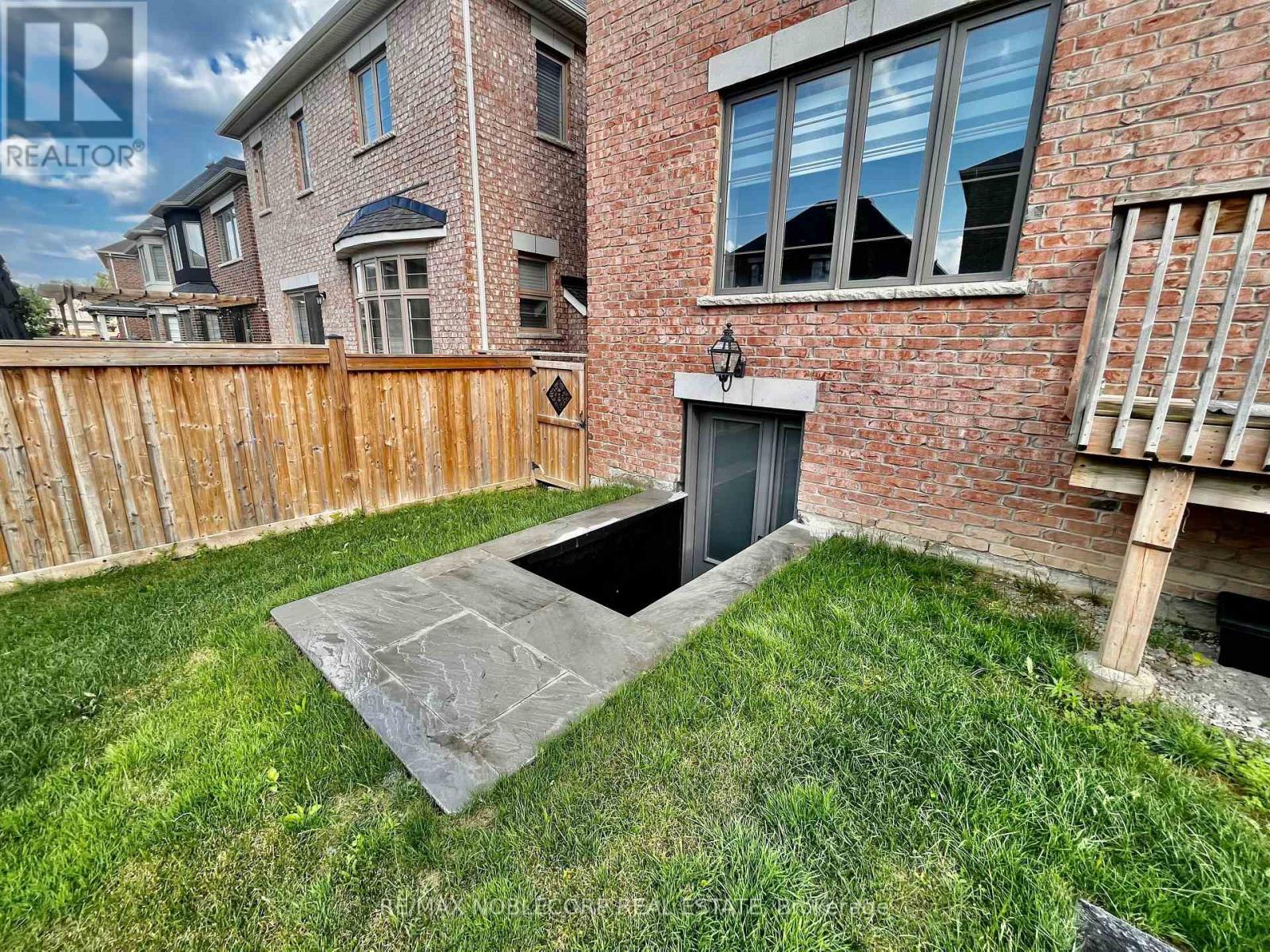 80 Pierre Berton Boulevard, Vaughan, Ontario  L4H 4V3 - Photo 48 - N12709780