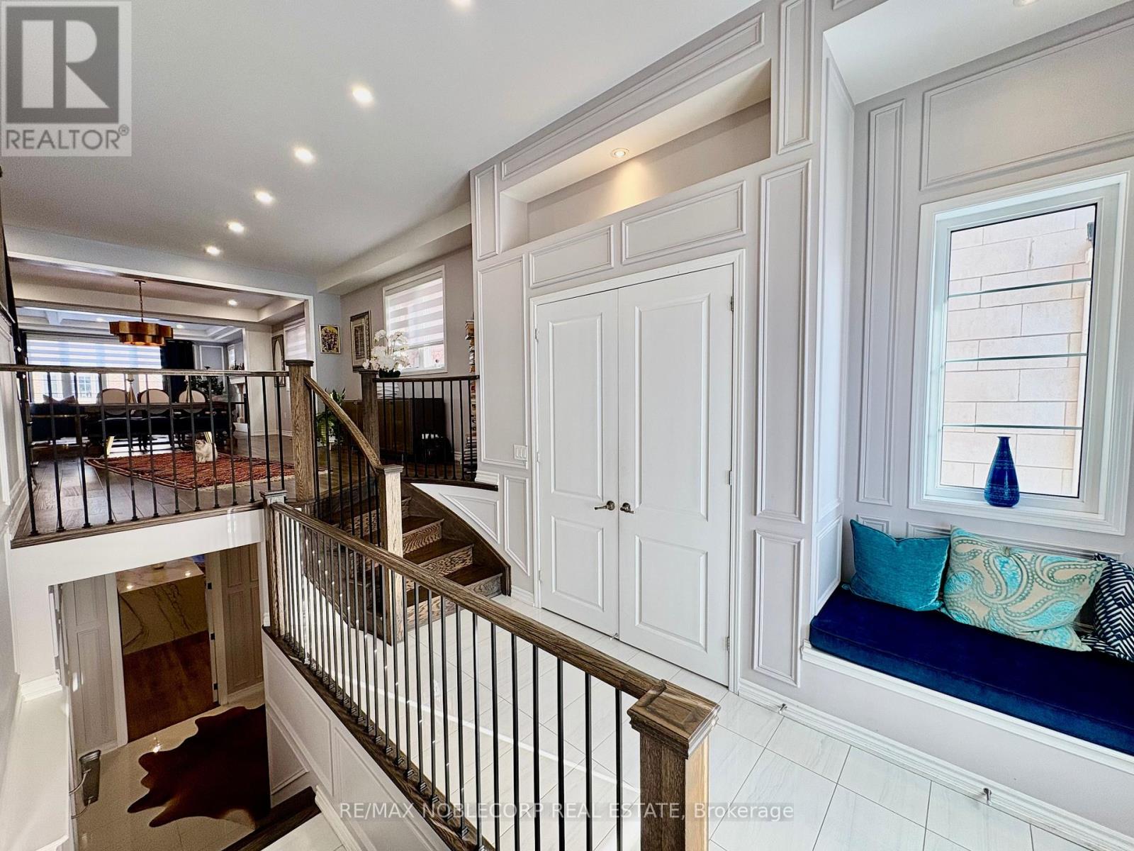 80 Pierre Berton Boulevard, Vaughan, Ontario  L4H 4V3 - Photo 5 - N12709780