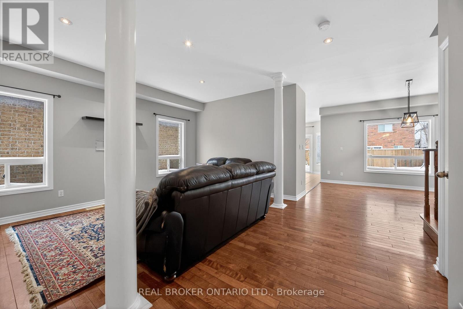 144 Sovereign's Gate, Barrie, Ontario  L4M 0A3 - Photo 5 - S12709830