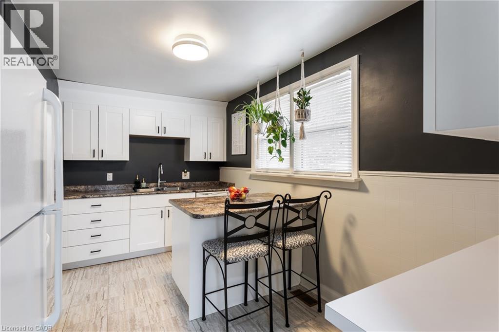 50 Columbia Street W, Waterloo, Ontario  N2L 3K5 - Photo 17 - 40799511