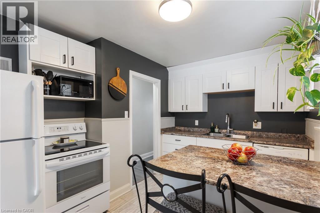 50 Columbia Street W, Waterloo, Ontario  N2L 3K5 - Photo 18 - 40799511