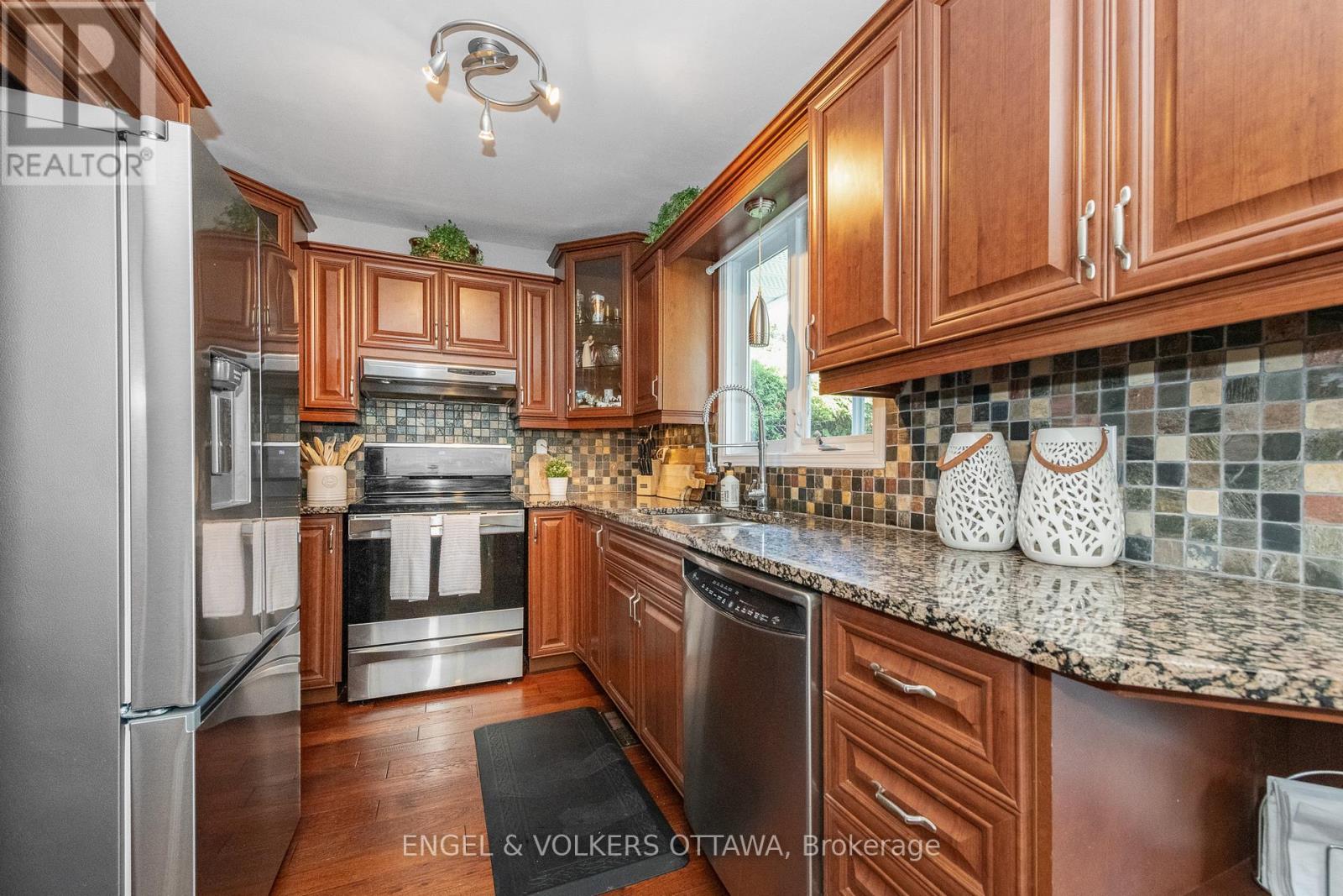 20 Falk Avenue, Ottawa, Ontario  K2J 1L1 - Photo 19 - X12431478