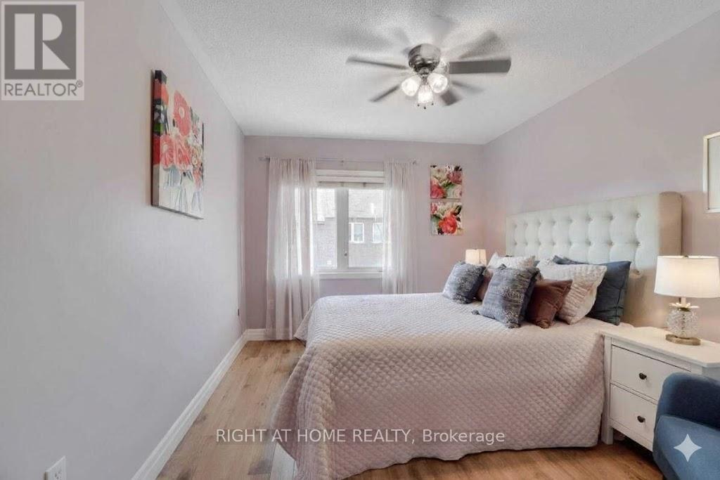 741 Maxman Street, Mississauga, Ontario  L5R 0B3 - Photo 14 - W12709766