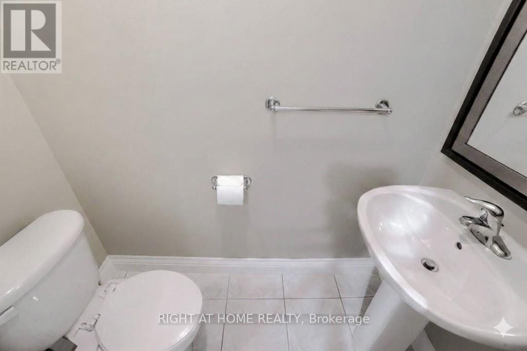 741 Maxman Street, Mississauga, Ontario  L5R 0B3 - Photo 24 - W12709766