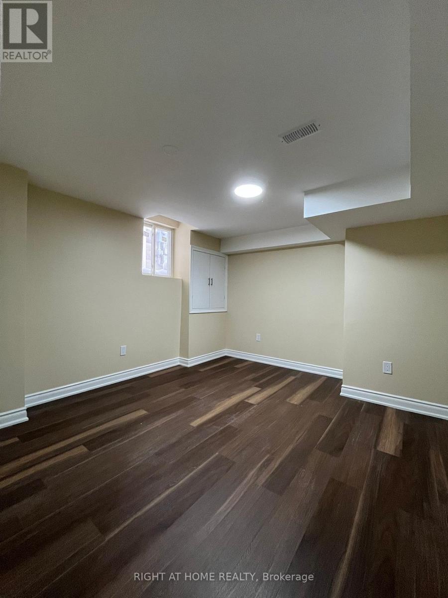 63 Forbes Terrace, Milton, Ontario  L9T 3X8 - Photo 6 - W12709778