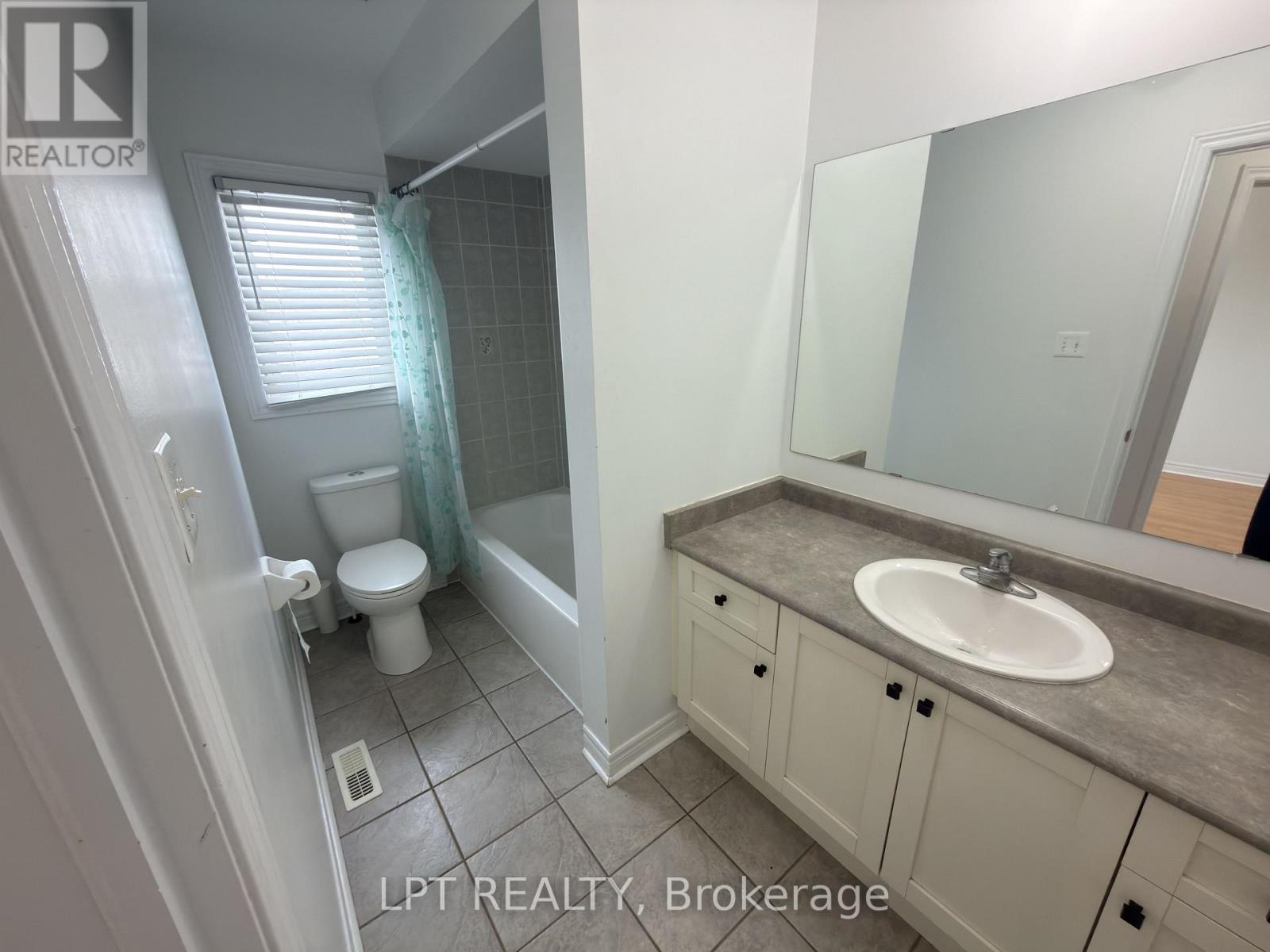 38 Silent Pond Crescent, Brampton, Ontario  L6V 4R6 - Photo 15 - W12709782