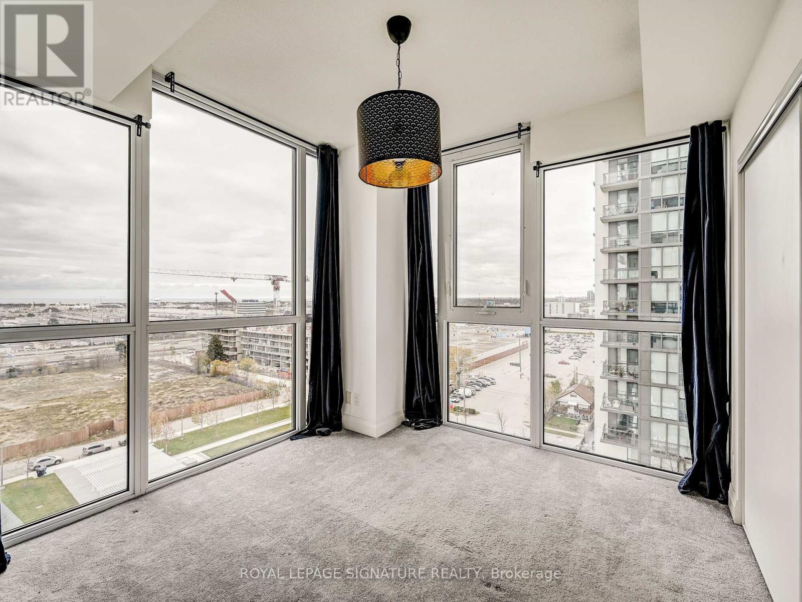 909 - 17 Zorra Street, Toronto, Ontario  M8Z 0C8 - Photo 16 - W12709872