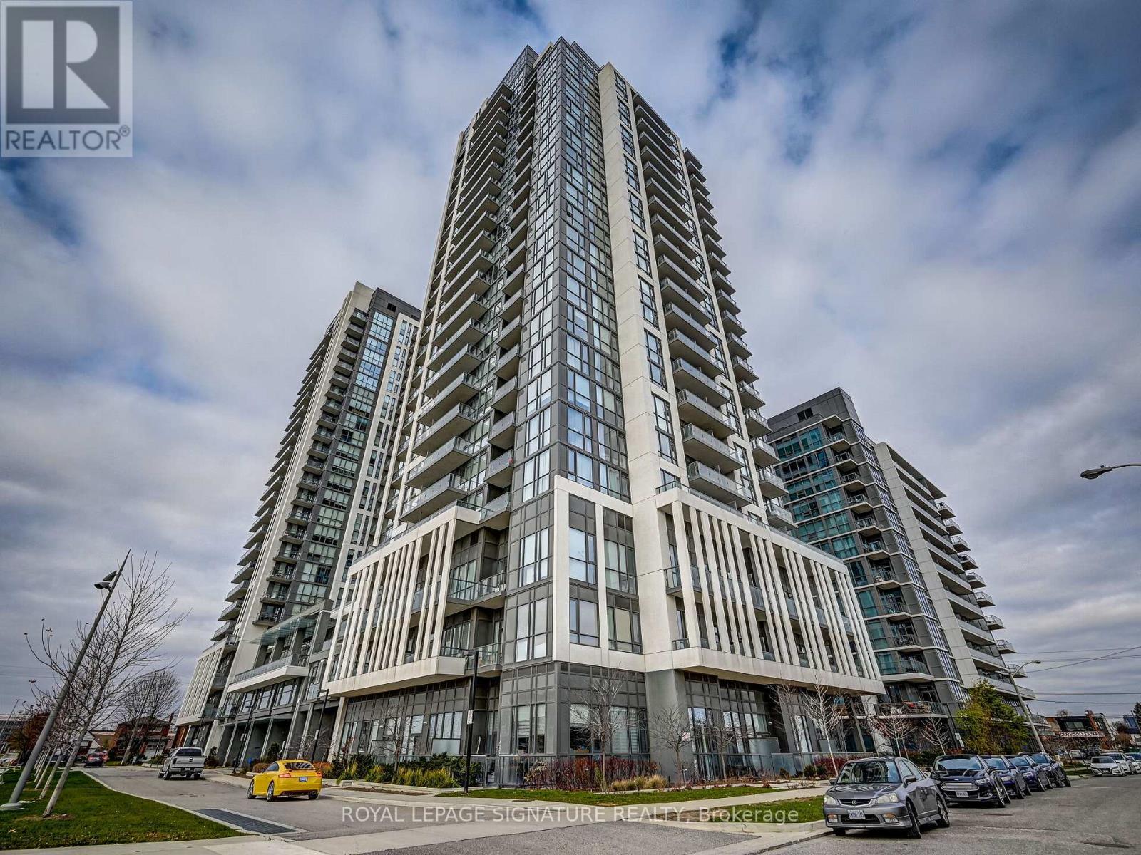 909 - 17 Zorra Street, Toronto, Ontario  M8Z 0C8 - Photo 2 - W12709872