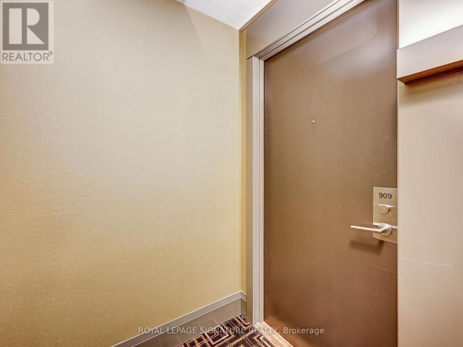 909 - 17 Zorra Street, Toronto, Ontario  M8Z 0C8 - Photo 6 - W12709872