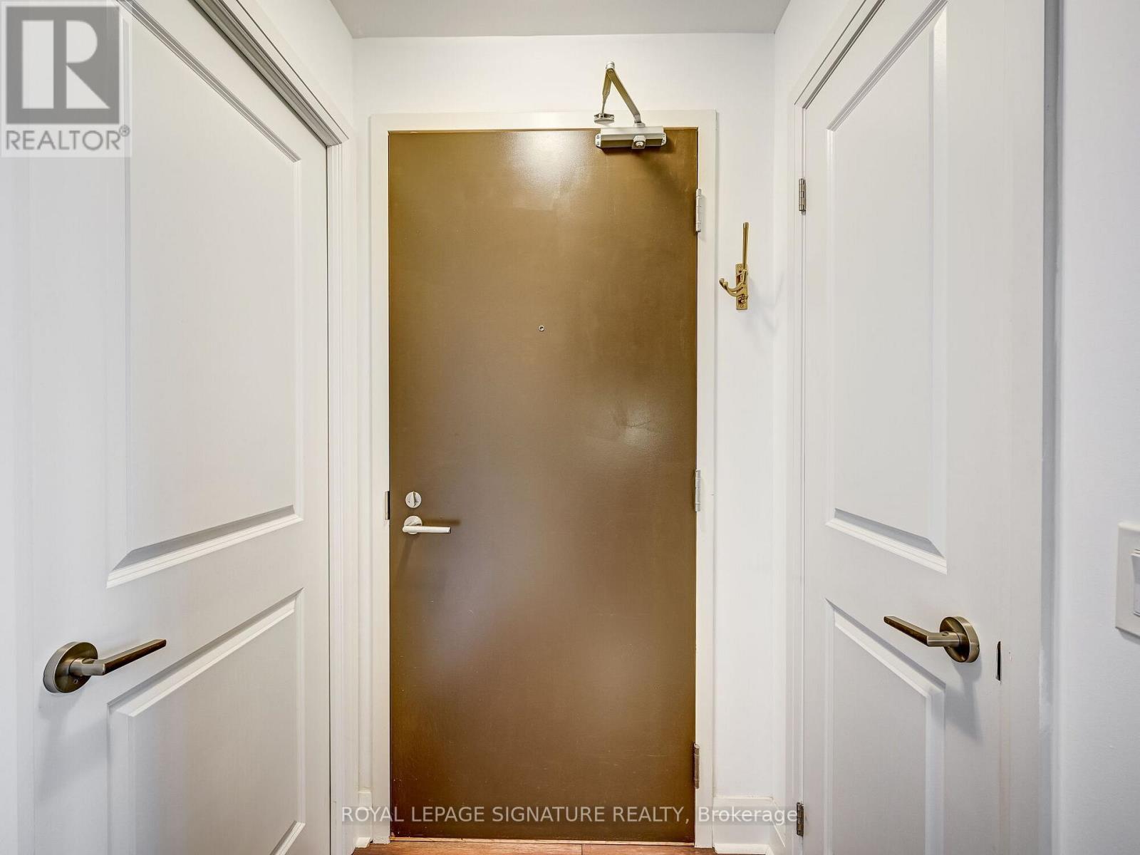 909 - 17 Zorra Street, Toronto, Ontario  M8Z 0C8 - Photo 7 - W12709872