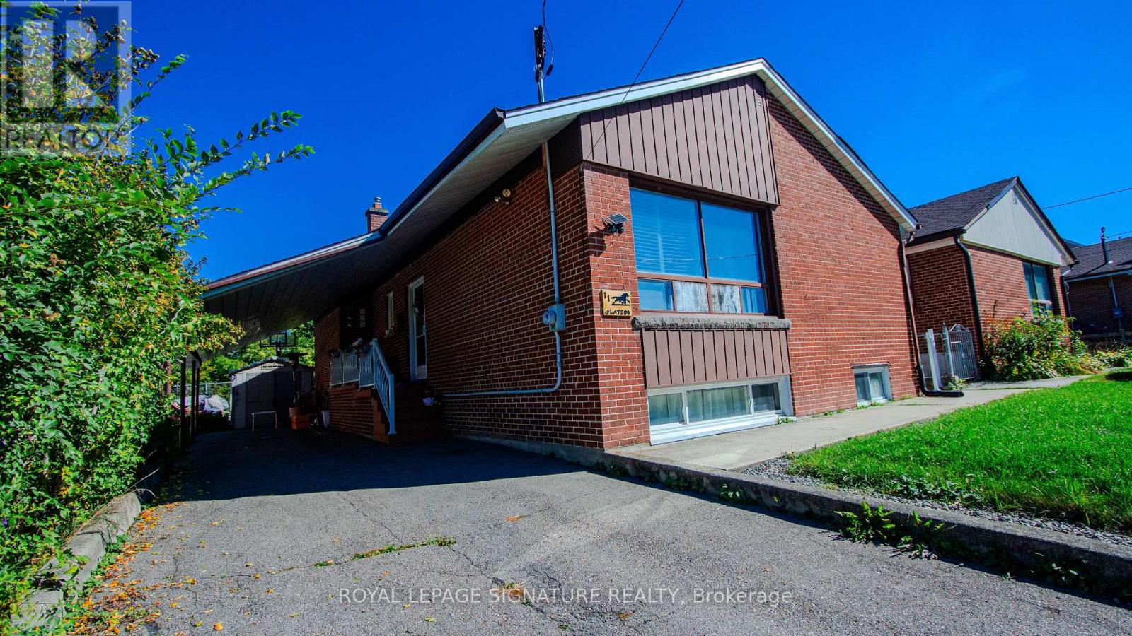 11 Blaydon Avenue, Toronto, Ontario  M3M 2C9 - Photo 3 - W12709882