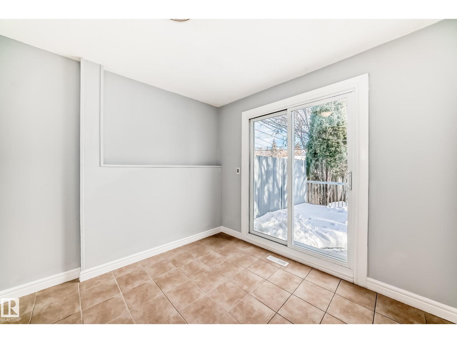 10331 153 St Nw, Edmonton, Alberta  T5P 2B7 - Photo 12 - E4470224