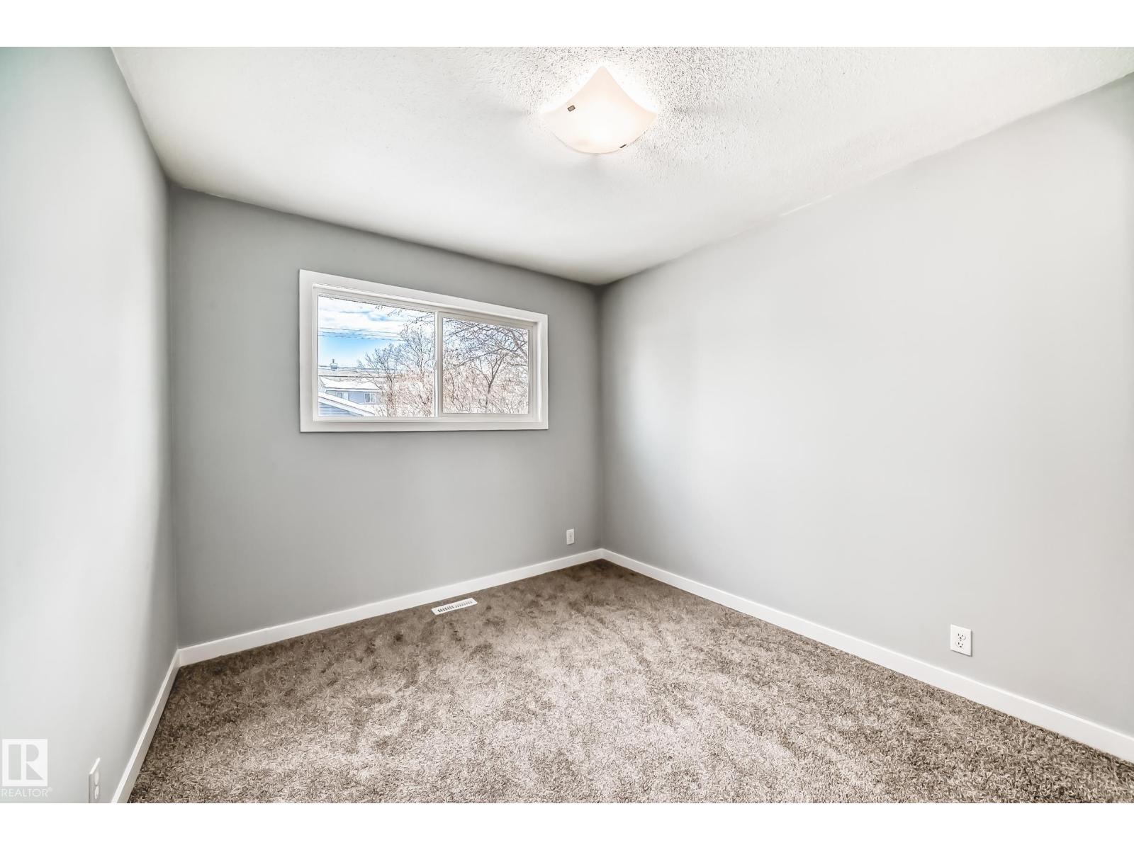 10331 153 St Nw, Edmonton, Alberta  T5P 2B7 - Photo 7 - E4470224