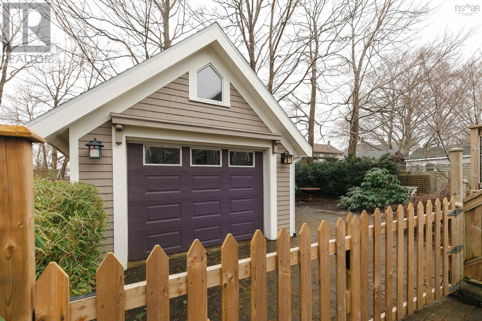 1932 Rosebank Avenue, Halifax, Nova Scotia  B3H 4C7 - Photo 48 - 202601080