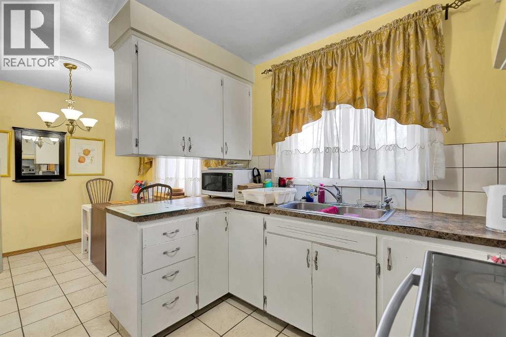 10535 Elbow Drive Sw, Calgary, Alberta  T2W 1G3 - Photo 14 - A2279016