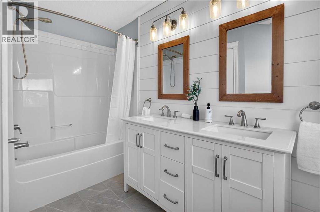 2260 Sagewood Heights Sw, Airdrie, Alberta  T4B 3N8 - Photo 23 - A2279669