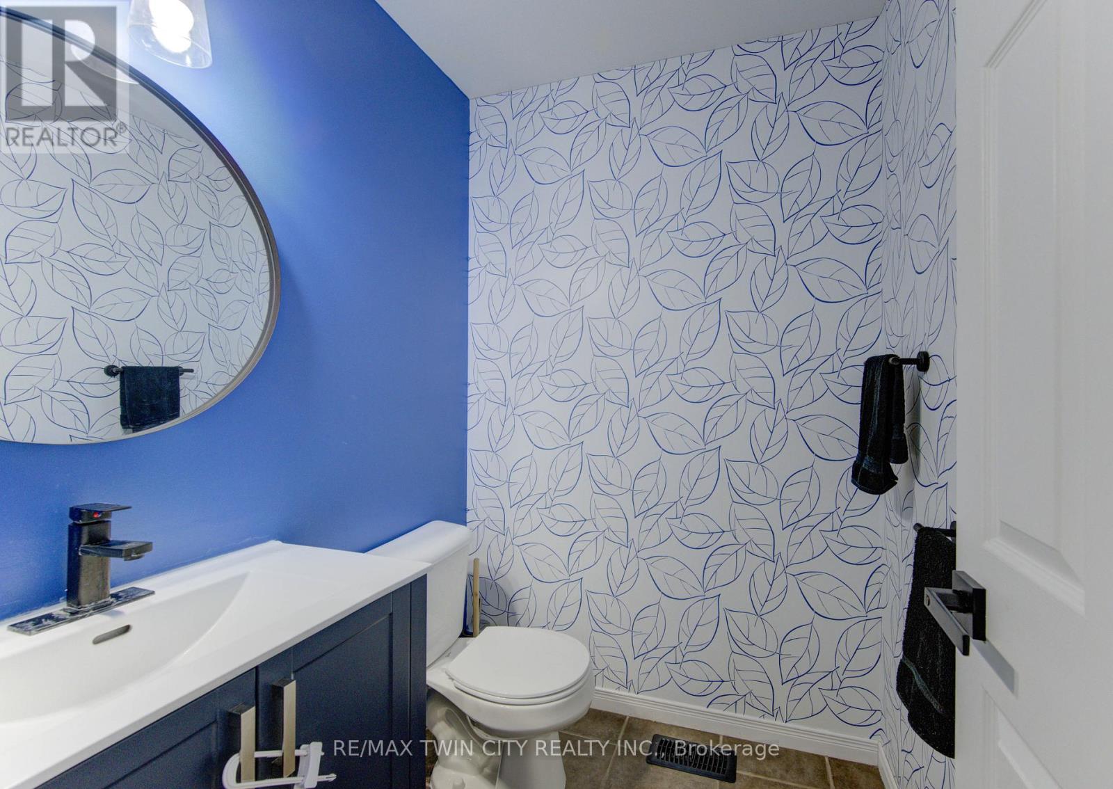 21 West Tree Drive, Waterloo, Ontario  N0B 1M0 - Photo 11 - X12709768