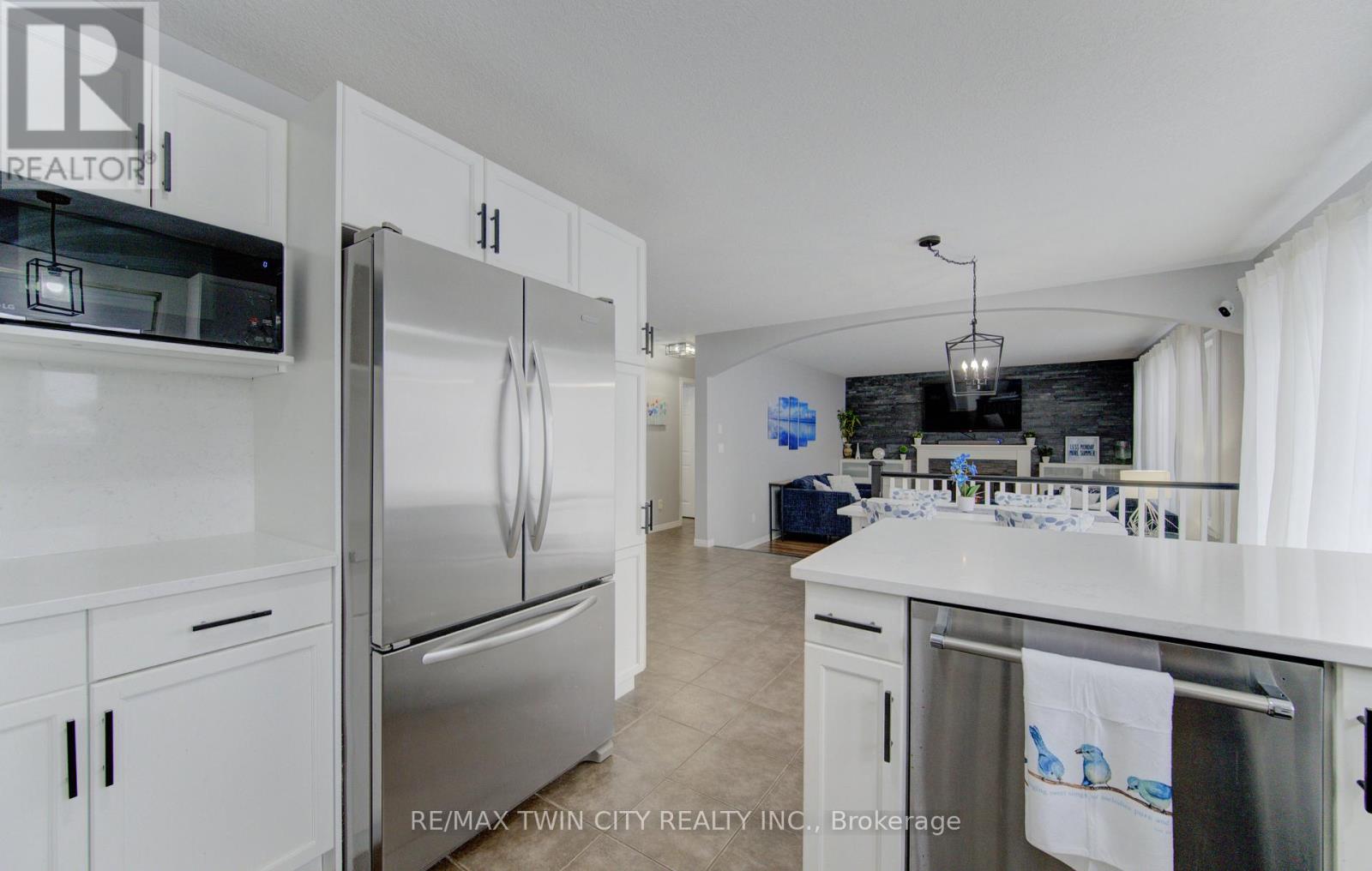 21 West Tree Drive, Waterloo, Ontario  N0B 1M0 - Photo 16 - X12709768