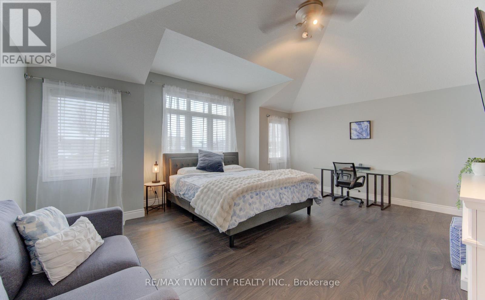 21 West Tree Drive, Waterloo, Ontario  N0B 1M0 - Photo 21 - X12709768