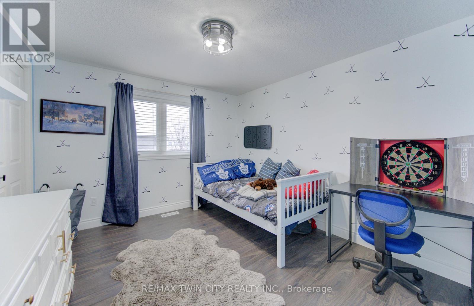 21 West Tree Drive, Waterloo, Ontario  N0B 1M0 - Photo 32 - X12709768