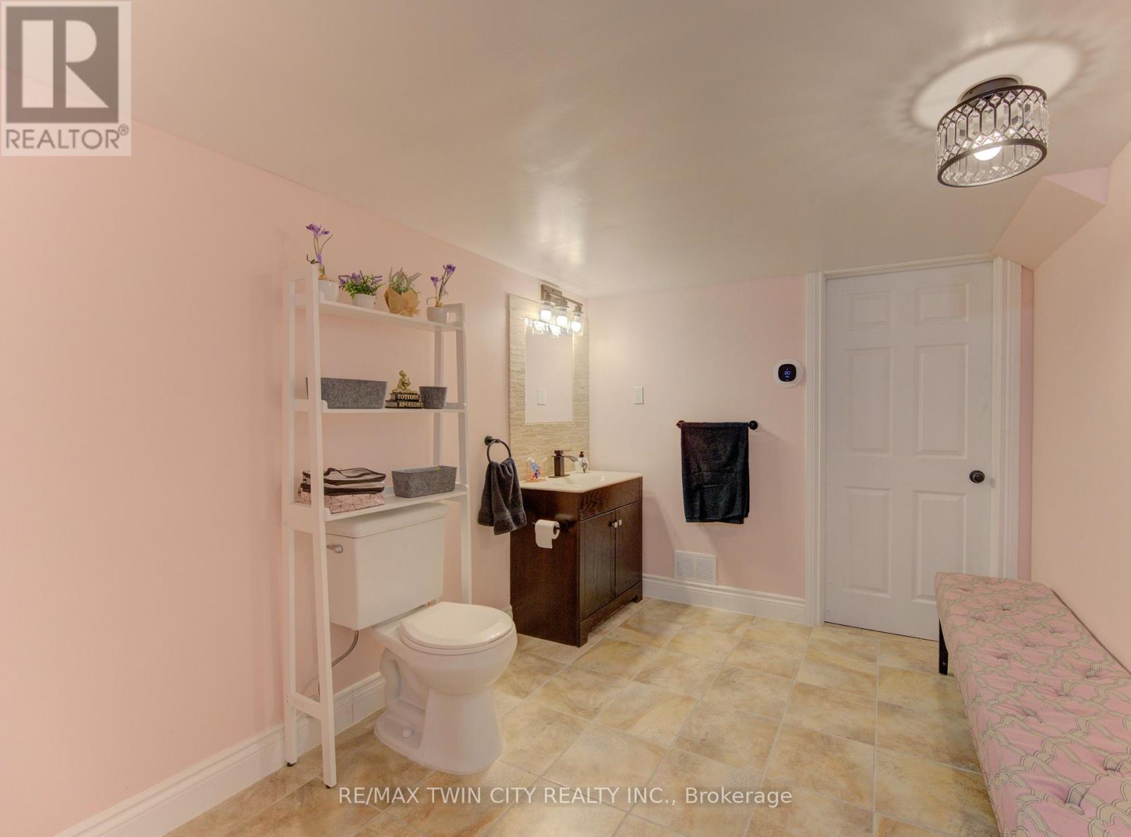 21 West Tree Drive, Waterloo, Ontario  N0B 1M0 - Photo 38 - X12709768