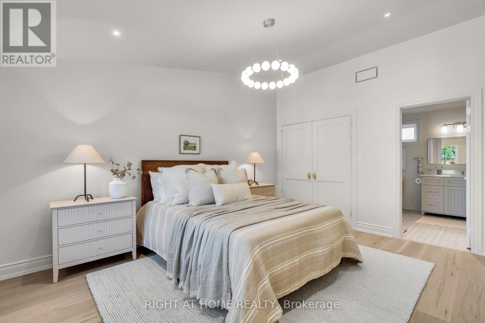 393 Hess Street S, Hamilton, Ontario  L8P 3R2 - Photo 23 - X12709804