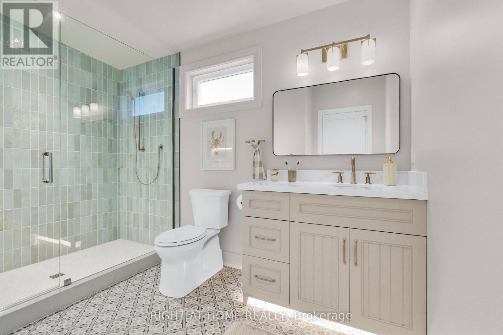 393 Hess Street S, Hamilton, Ontario  L8P 3R2 - Photo 24 - X12709804