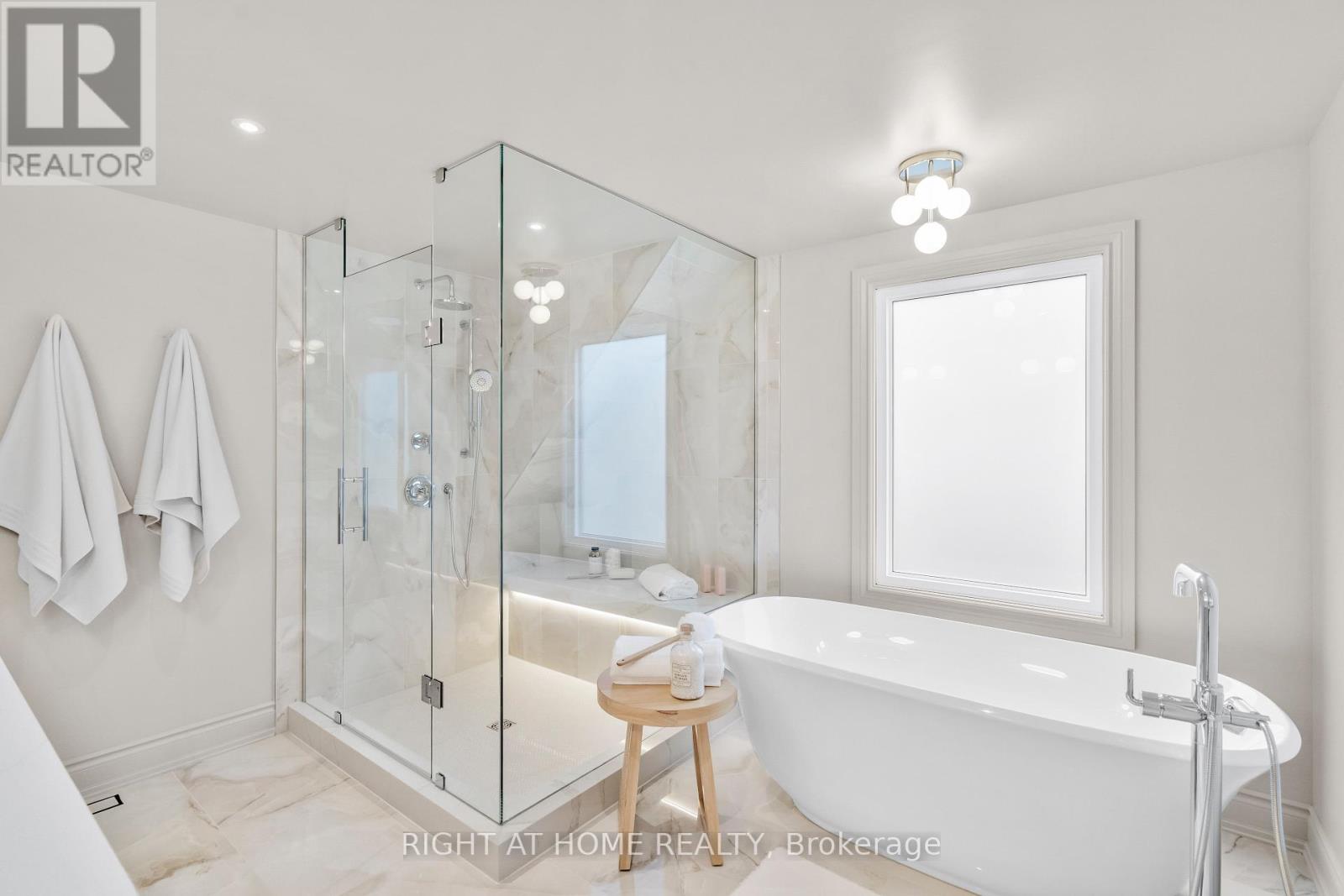 393 Hess Street S, Hamilton, Ontario  L8P 3R2 - Photo 34 - X12709804