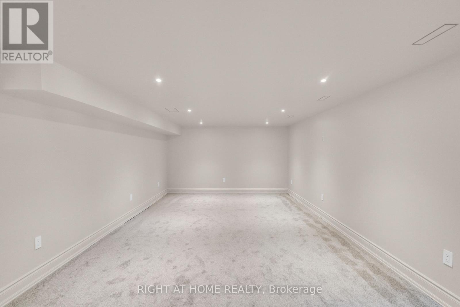 393 Hess Street S, Hamilton, Ontario  L8P 3R2 - Photo 42 - X12709804