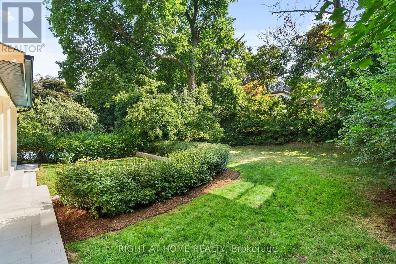 393 Hess Street S, Hamilton, Ontario  L8P 3R2 - Photo 47 - X12709804