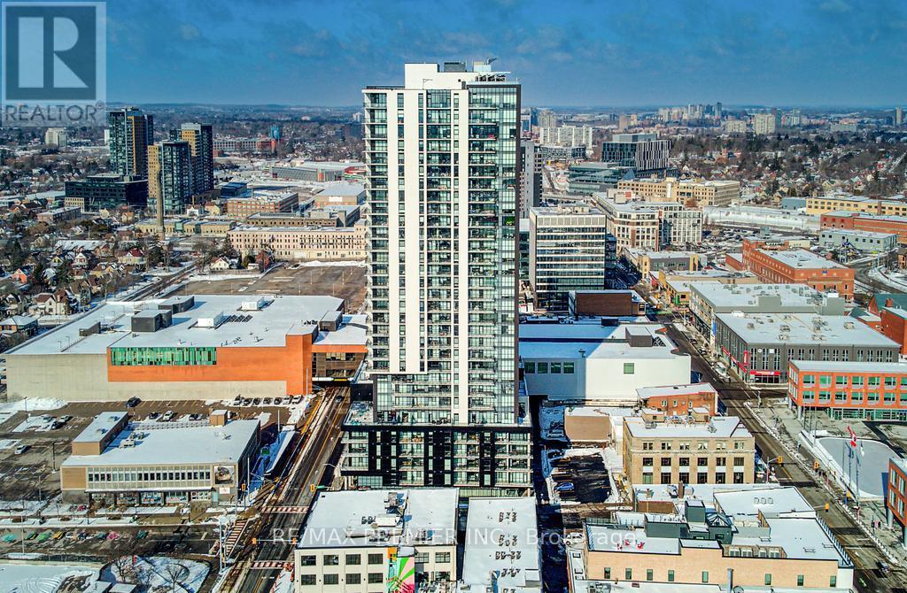 408 - 55 Duke Street, Kitchener, Ontario  N2H 0C9 - Photo 4 - X12709836