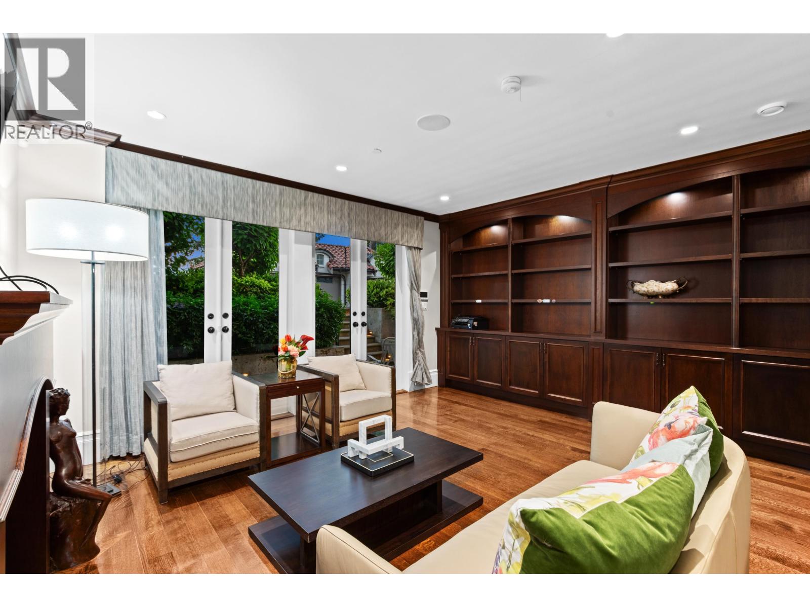 Listing Picture 20 of 22 : 4651 SIMPSON AVENUE, Vancouver / 溫哥華 - 魯藝地產 Yvonne Lu Group - MLS Medallion Club Member