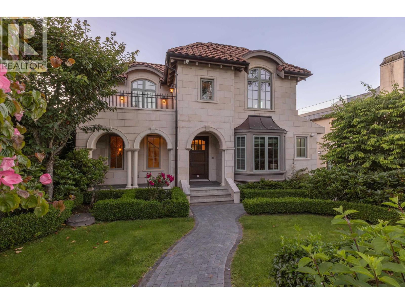 4651 SIMPSON AVENUE, Vancouver, British Columbia