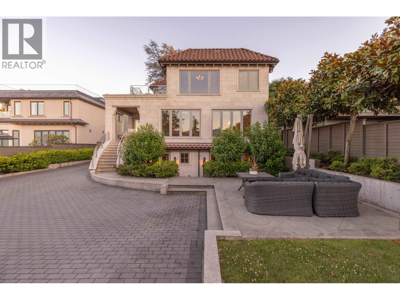 Listing Picture 15 of 22 : 4651 SIMPSON AVENUE, Vancouver / 溫哥華 - 魯藝地產 Yvonne Lu Group - MLS Medallion Club Member