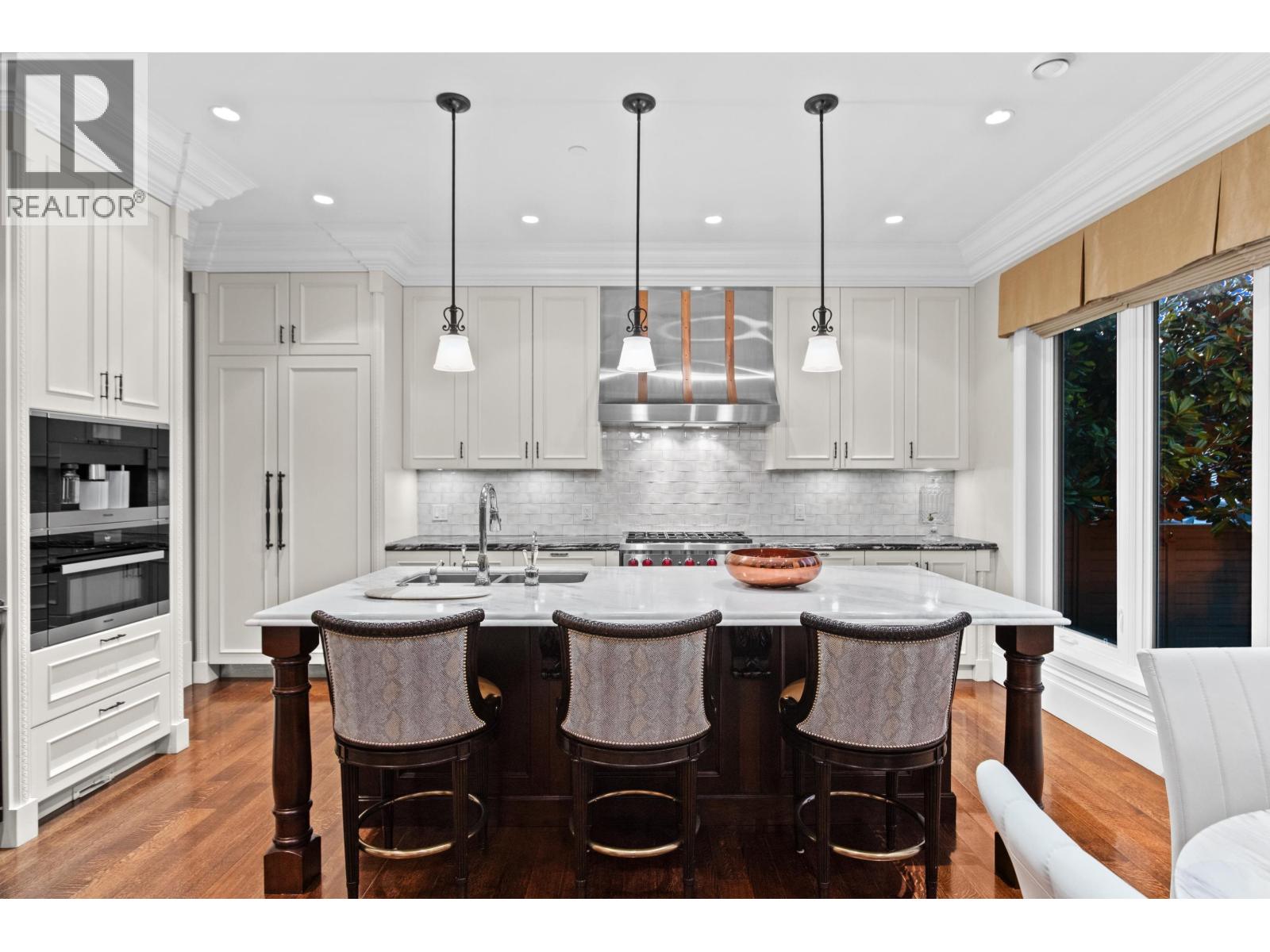 Listing Picture 6 of 22 : 4651 SIMPSON AVENUE, Vancouver / 溫哥華 - 魯藝地產 Yvonne Lu Group - MLS Medallion Club Member