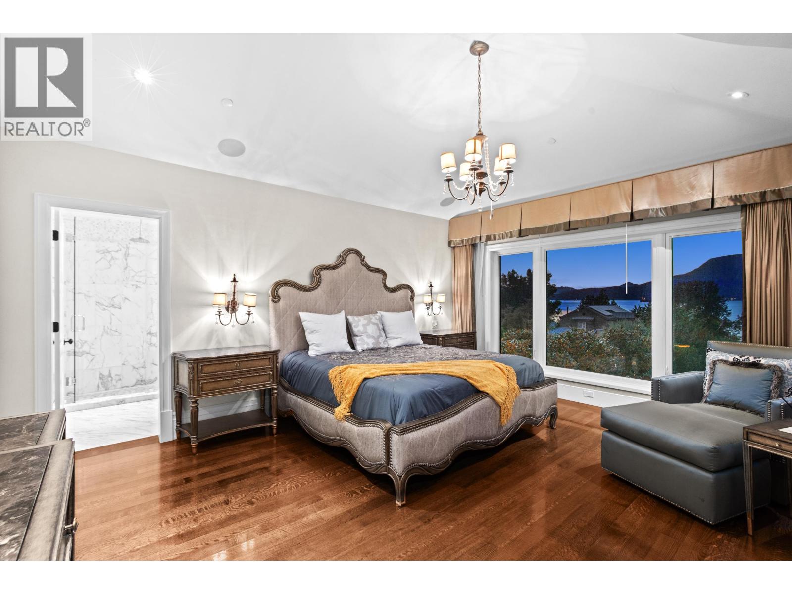 Listing Picture 10 of 22 : 4651 SIMPSON AVENUE, Vancouver / 溫哥華 - 魯藝地產 Yvonne Lu Group - MLS Medallion Club Member