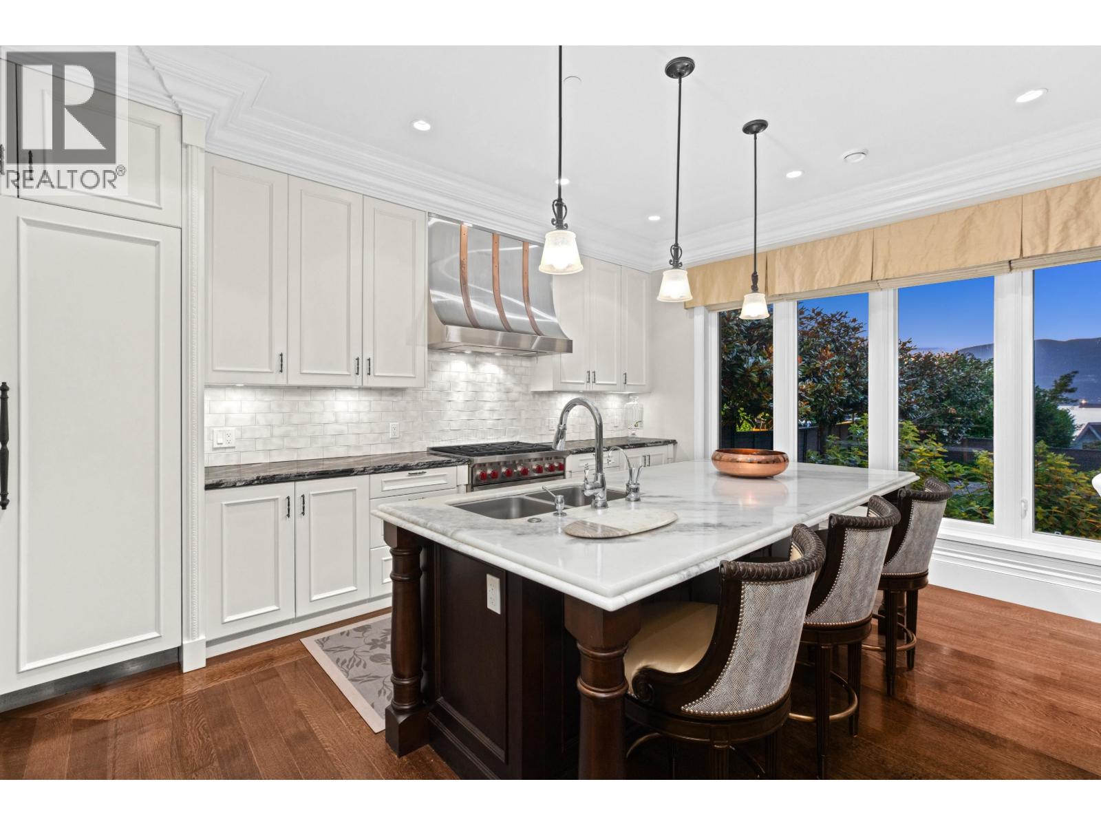 Listing Picture 5 of 22 : 4651 SIMPSON AVENUE, Vancouver / 溫哥華 - 魯藝地產 Yvonne Lu Group - MLS Medallion Club Member