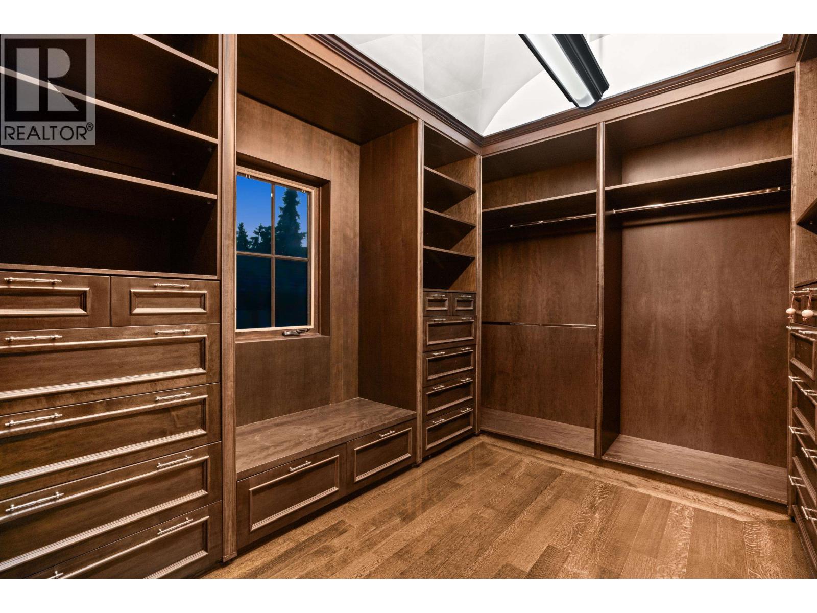 Listing Picture 16 of 22 : 4651 SIMPSON AVENUE, Vancouver / 溫哥華 - 魯藝地產 Yvonne Lu Group - MLS Medallion Club Member