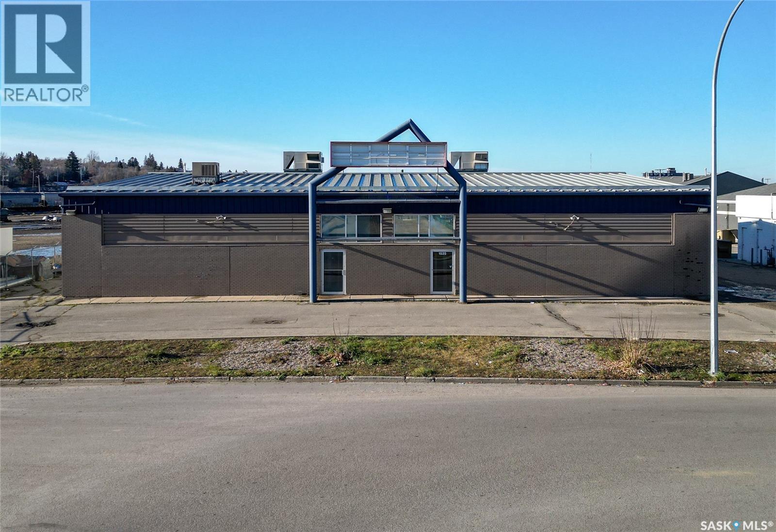 1525 5th Avenue E, Prince Albert, Saskatchewan  S6V 7Z5 - Photo 1 - SK027041