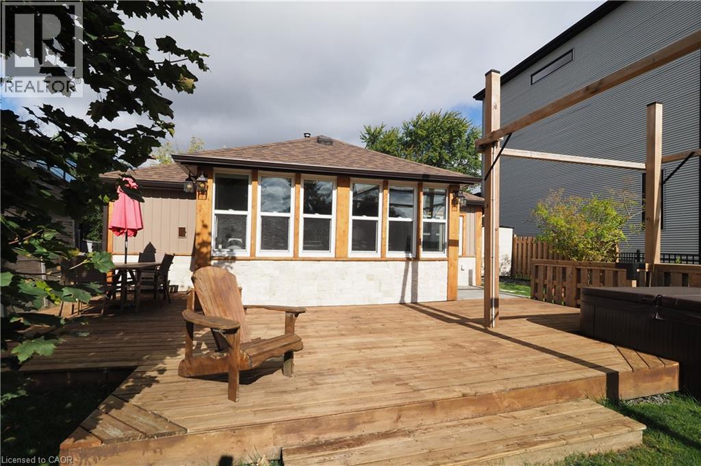 50 Holly Trail, Puslinch, Ontario  N3C 2V4 - Photo 1 - 40799562