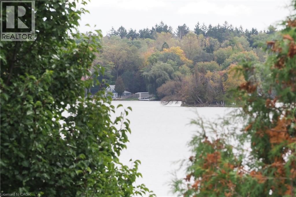 50 Holly Trail, Puslinch, Ontario  N3C 2V4 - Photo 19 - 40799562