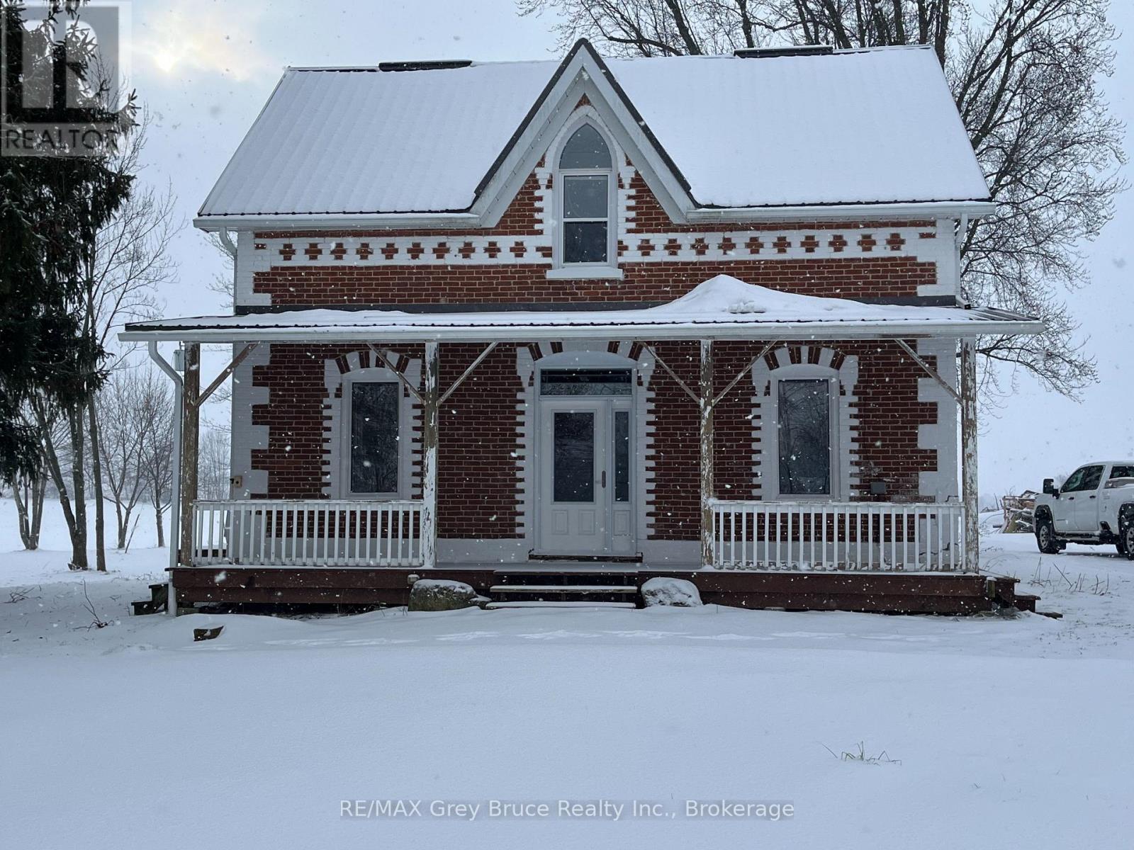 801512 Sideroad 2, Chatsworth, Ontario  N0H 1K0 - Photo 2 - X12710094