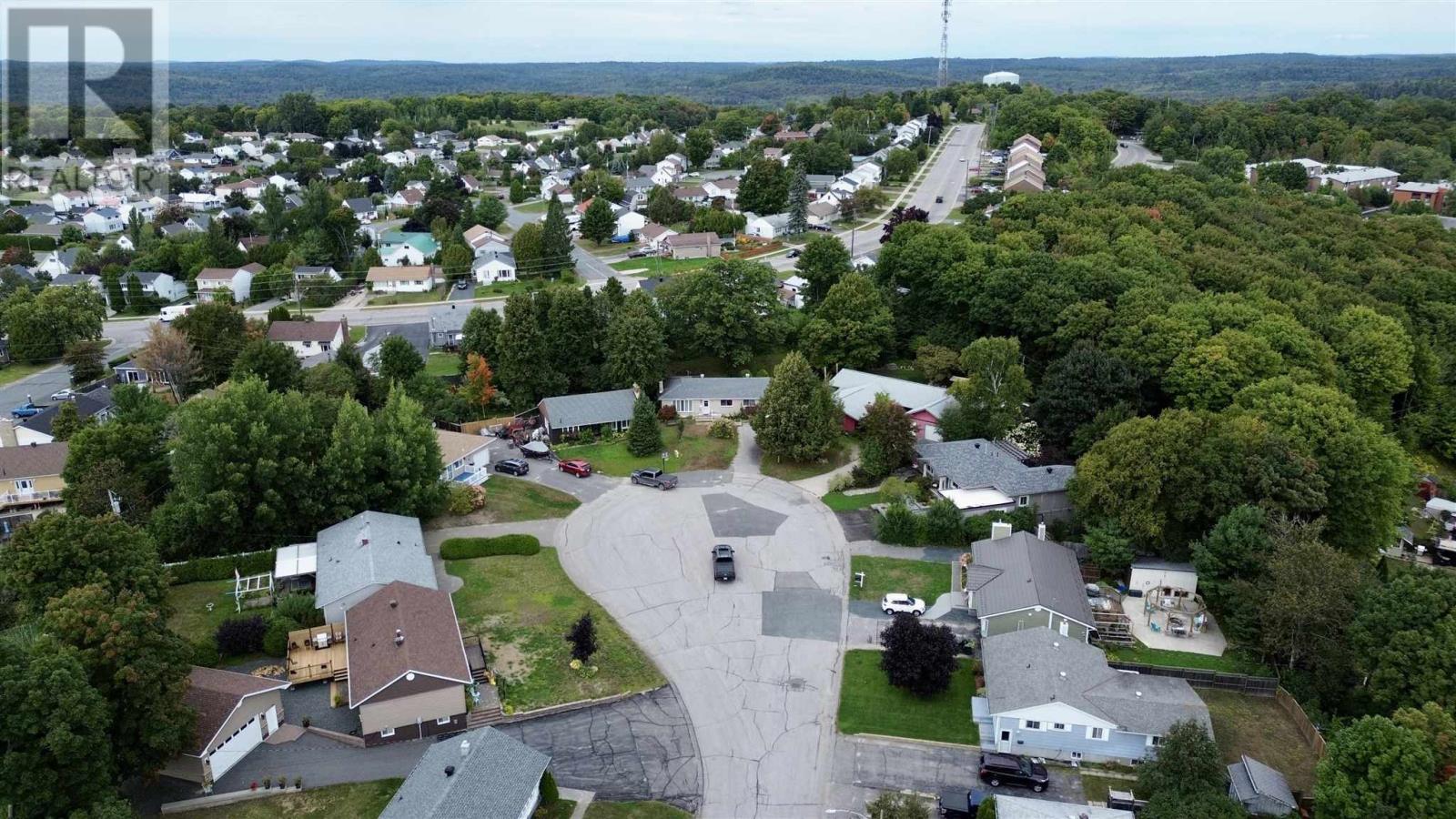 21 Bracken Pl, Elliot Lake, Ontario  P5A 1L5 - Photo 7 - SM253221