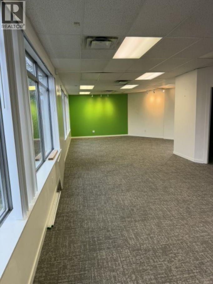 Listing Picture 2 of 10 : 123 3989 HENNING DRIVE, Burnaby / 本拿比 - 魯藝地產 Yvonne Lu Group - MLS Medallion Club Member