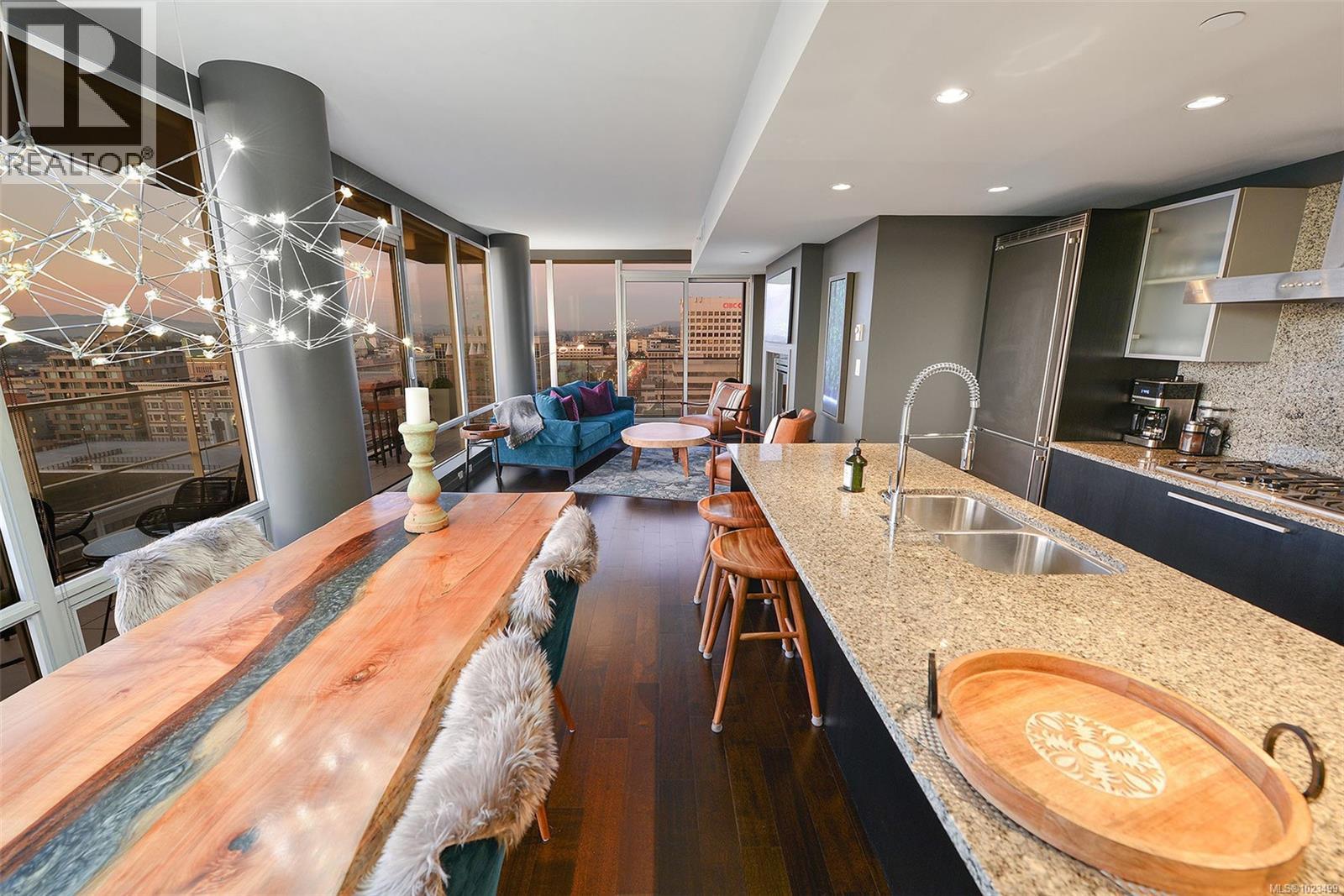 1605 707 Courtney St, Victoria, British Columbia  V8W 0A9 - Photo 17 - 1023499