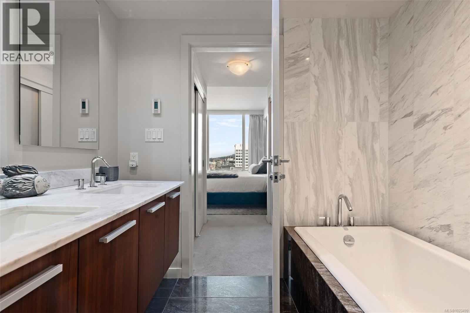 1605 707 Courtney St, Victoria, British Columbia  V8W 0A9 - Photo 29 - 1023499